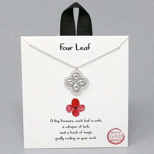 Tell Your Story: FOUR LEAF Clover Pendant Short Necklace