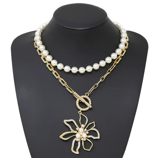 Flower Pendnat Pearl Beaded Layered Necklace